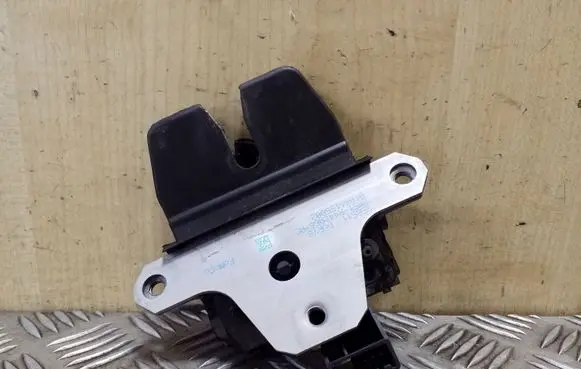Ford Focus Tailgate/trunk/boot lock/catch/latch 8M51R442A66AC