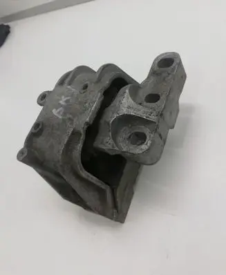 Volkswagen PASSAT B6 Engine mount bracket 1K0199262P 1K0199262
