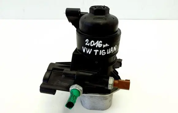 Volkswagen Tiguan Engine oil radiator 03N117021 03N115389B