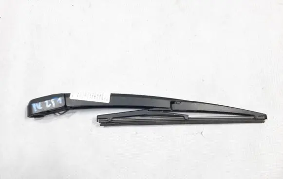 Hyundai Kona I Rear wiper blade arm 