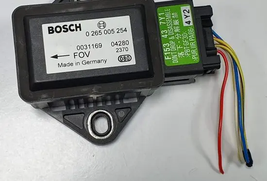 Mercedes-Benz A W176 ESP acceleration yaw rate sensor F153437Y1