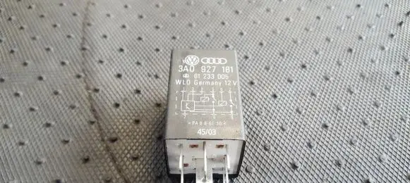Volkswagen Golf V Other relay 3A0927181 61233005