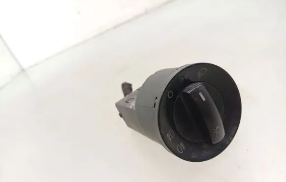 Volkswagen Polo Light switch 6Q0941531C