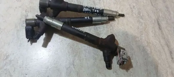 Toyota Avensis T270 Fuel injector