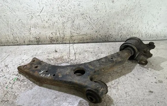 Volvo V50 Front lower control arm/wishbone