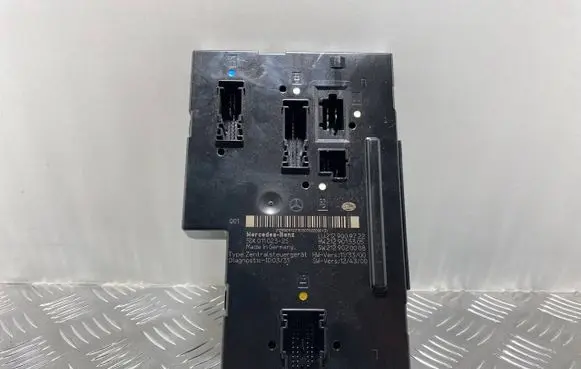 Mercedes-Benz CLS C218 X218 Fuse box set 2129009722