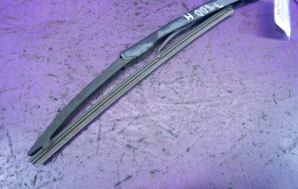 Volkswagen Fox Rear wiper blade arm 5Z0955707
