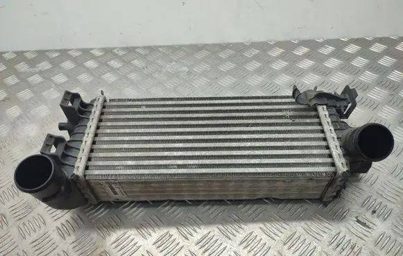 Ford C-MAX II Intercooler radiator CV619L440VC