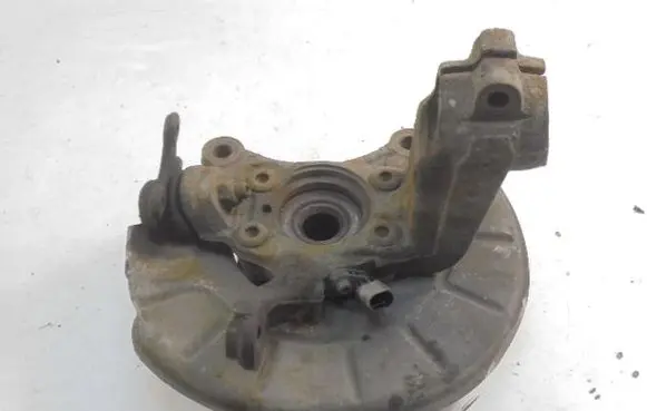 Volkswagen Touran I Front wheel hub spindle knuckle 
