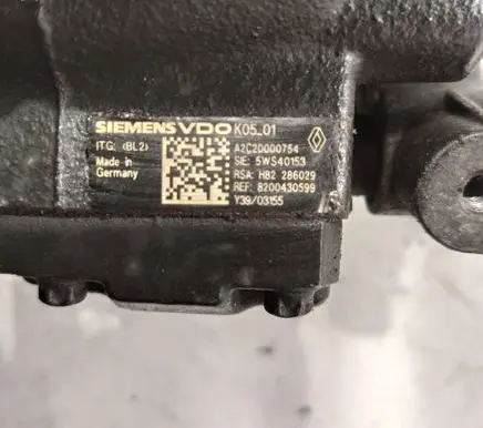 Renault Scenic II - Grand scenic II Fuel injection high pressure pump 8200430599