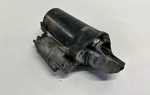 Volkswagen Phaeton Starter motor