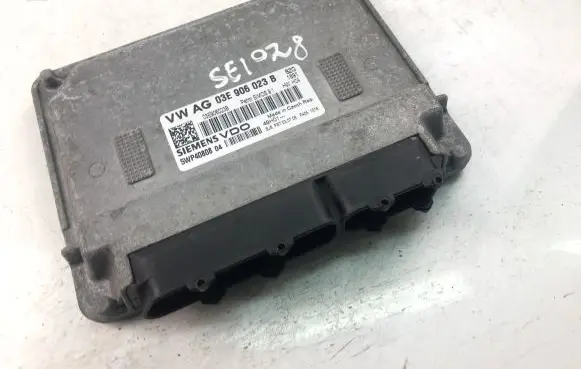 Skoda Fabia Mk1 (6Y) Engine control unit/module ECU 03E906023B