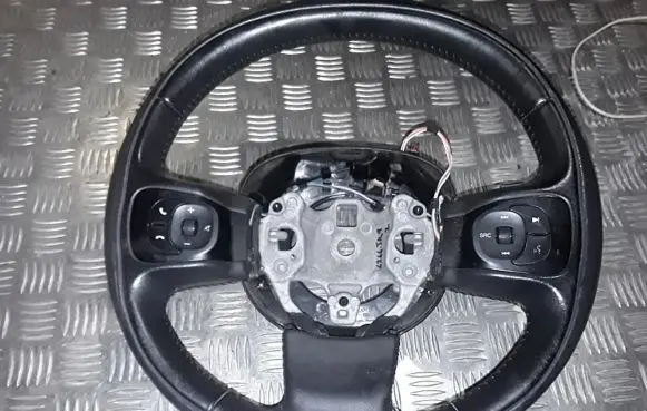 Fiat 500L Steering wheel 6204725
