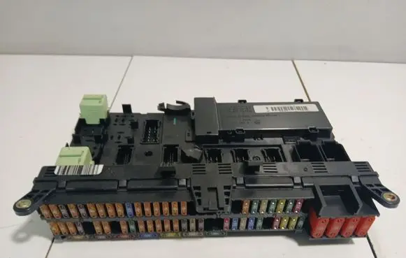 BMW X5 E53 Fuse module 8378107