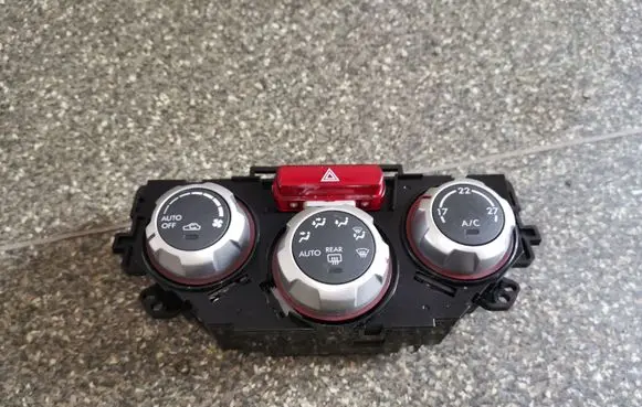 Subaru Forester SH Climate control unit 72311SC060