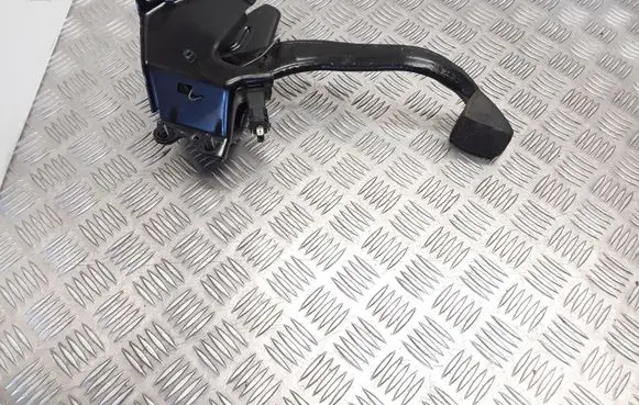 Opel Corsa C Brake pedal
