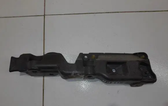 Renault Scenic III - Grand scenic III Front bumper mounting bracket 631220010R