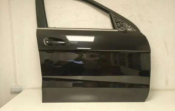 Mercedes-Benz ML W166 Front door