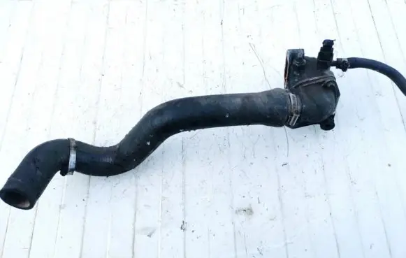 Jaguar XJ X308 Engine coolant pipe/hose NBB2247CA