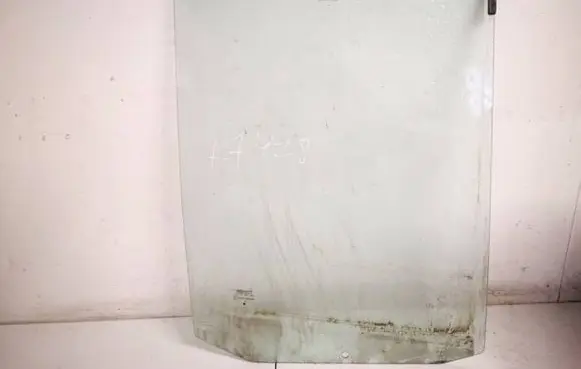 Peugeot Boxer Front door window glass four-door as2