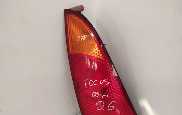 Ford Focus Rear/tail lights XS4113404A