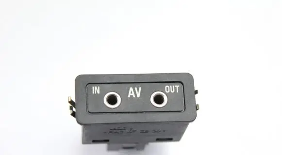 BMW 7 E38 AUX in-socket connector 8368346
