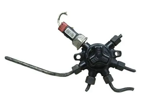 Fuel distributor