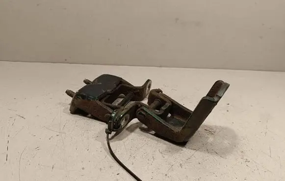 Rear door hinge set