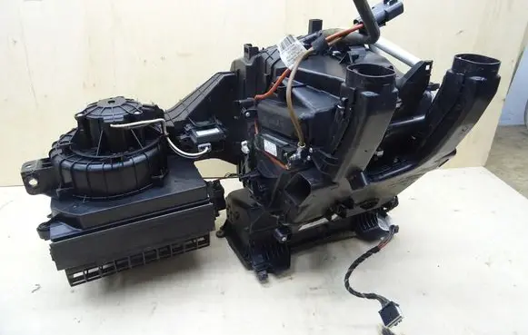 Opel Astra J Interior heater climate box assembly 13330977