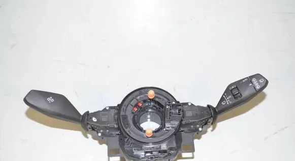 BMW 2 Active Tourer U06 Wiper turn signal indicator stalk/switch 5a332c3 5A56471 61315A56471