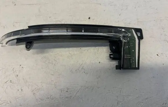 Audi A4 S4 B8 8K Mirror indicator light 8K0949101E 2BM009609