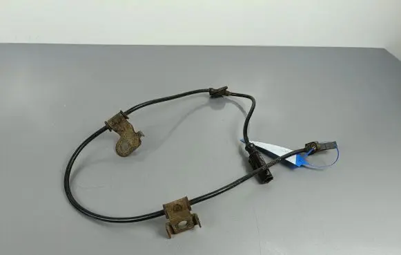 Subaru Outback ABS brake wheel speed sensor 27540AG01