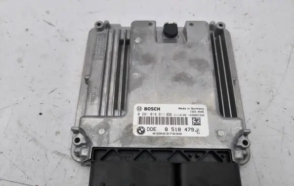 BMW 5 F10 F11 Engine control unit/module 0281018611 8518479