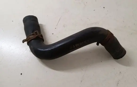 Mercedes-Benz Sprinter W906 Engine coolant pipe/hose A9065010682