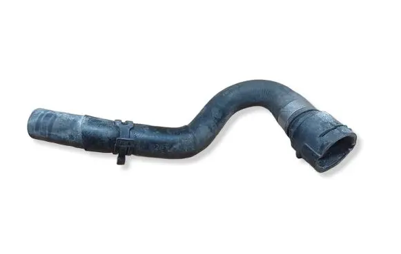 Volkswagen PASSAT B8 Engine coolant pipe/hose 5Q0122101S