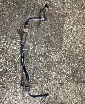 Toyota Avensis T250 Front anti-roll bar/sway bar