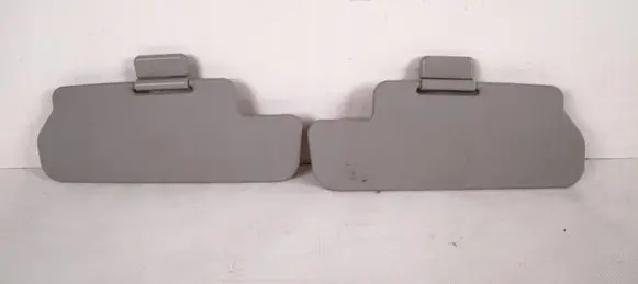 Toyota Land Cruiser (J200) Sun visor