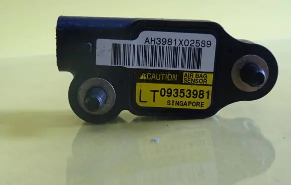 Opel Sintra Airbag deployment crash/impact sensor 09353981