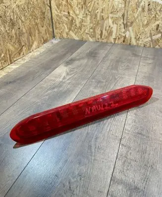 Nissan Navara D23 Third/center stoplight