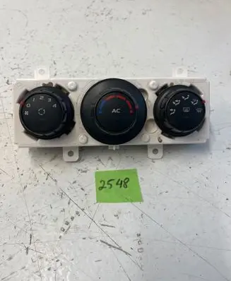 Renault Master III Climate control unit 275100013R 050438 5L774000