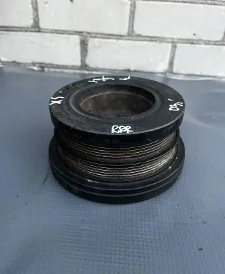 BMW X5 E53 Crankshaft pulley 2247890 11232247890