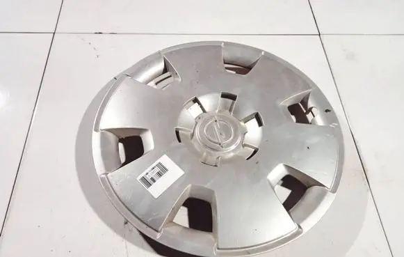 Opel Astra H R16 wheel hub/cap/trim 13117059 3117060
