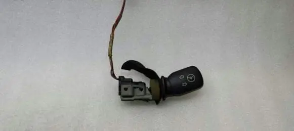 BMW 5 E39 Cruise control stalk 8357849