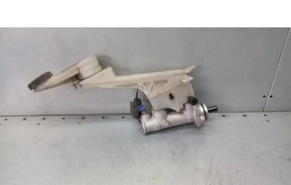 Mazda Premacy Master brake cylinder