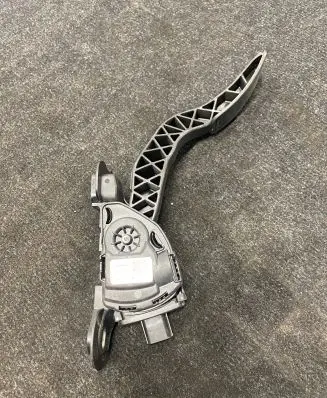 Tesla Model S Accelerator throttle pedal 6PV933370-17