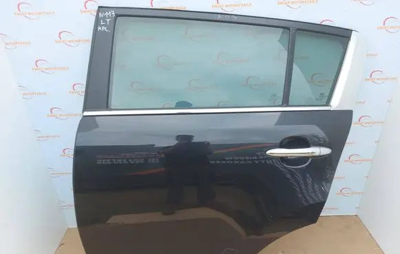 KIA Sportage Rear door 