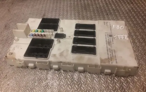 BMW 3 F30 F35 F31 Central body control module 9303544