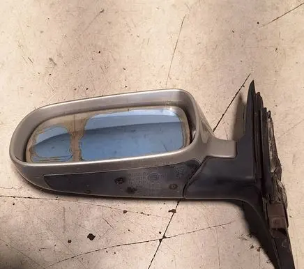 Front door electric wing mirror