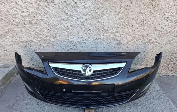 Opel Astra J Front bumper 