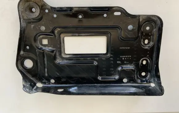 Mercedes-Benz CLA C117 X117 W117 Battery tray A2466200018